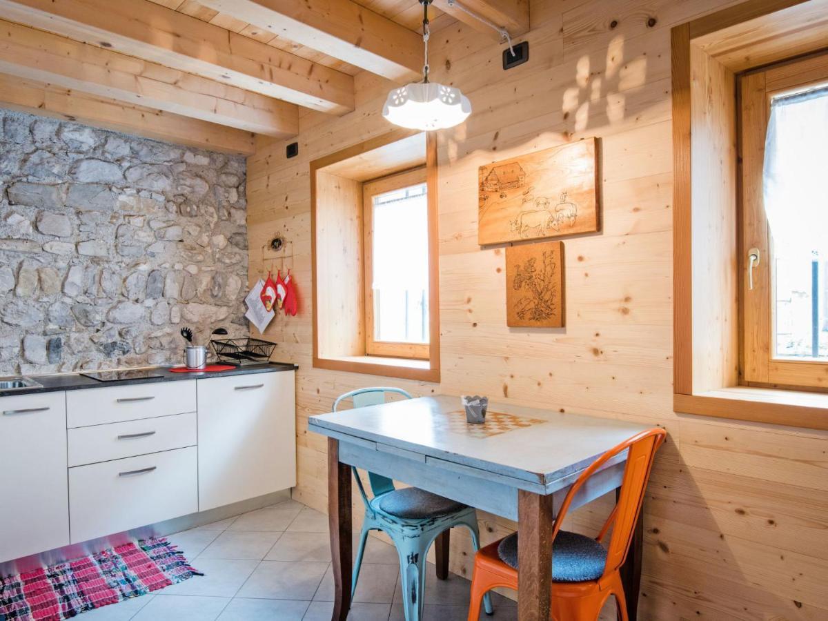 Apartment Albergo Diffuso - Cjasa Ustin-4 By Interhome Barcis Exteriör bild